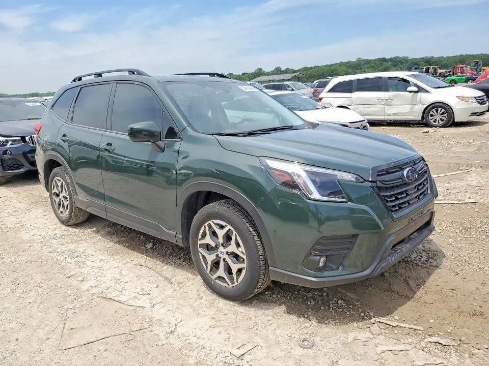 2024 SUBARU FORESTER PREMIUM  