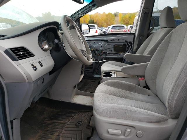 2014 TOYOTA SIENNA LE