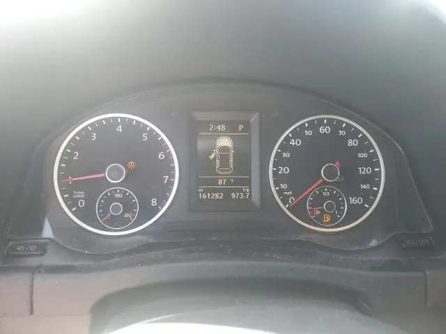 2013 VOLKSWAGEN TIGUAN S  