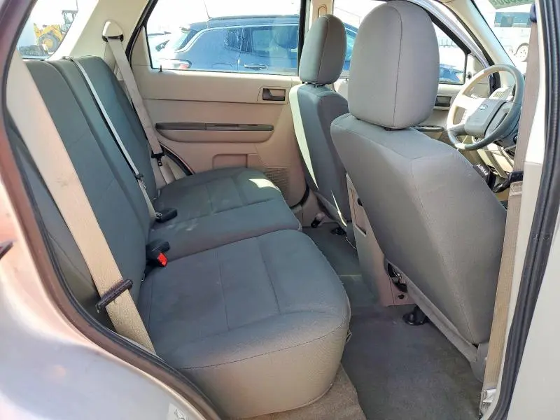 2011 FORD ESCAPE XLS  