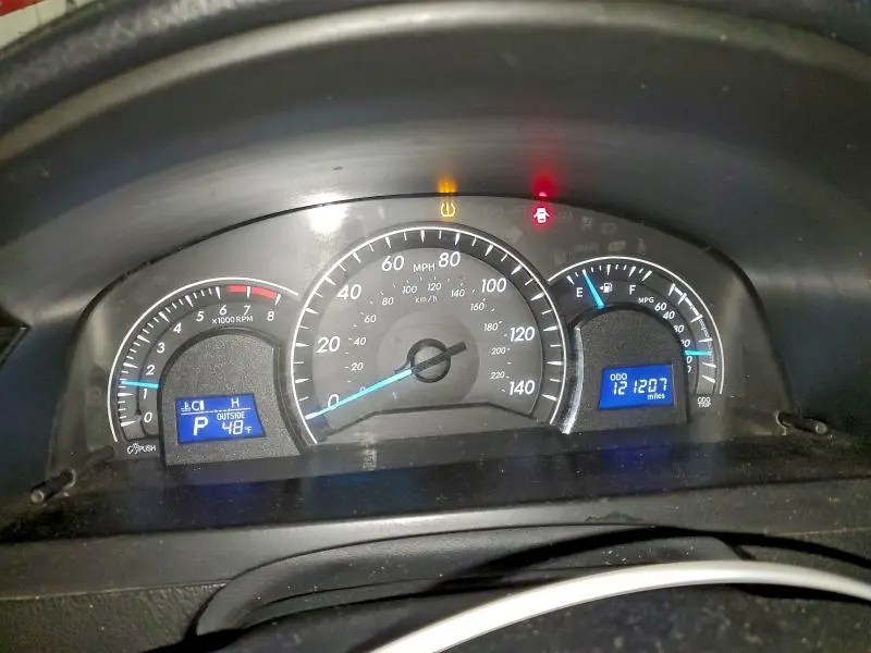 2012 TOYOTA CAMRY BASE  