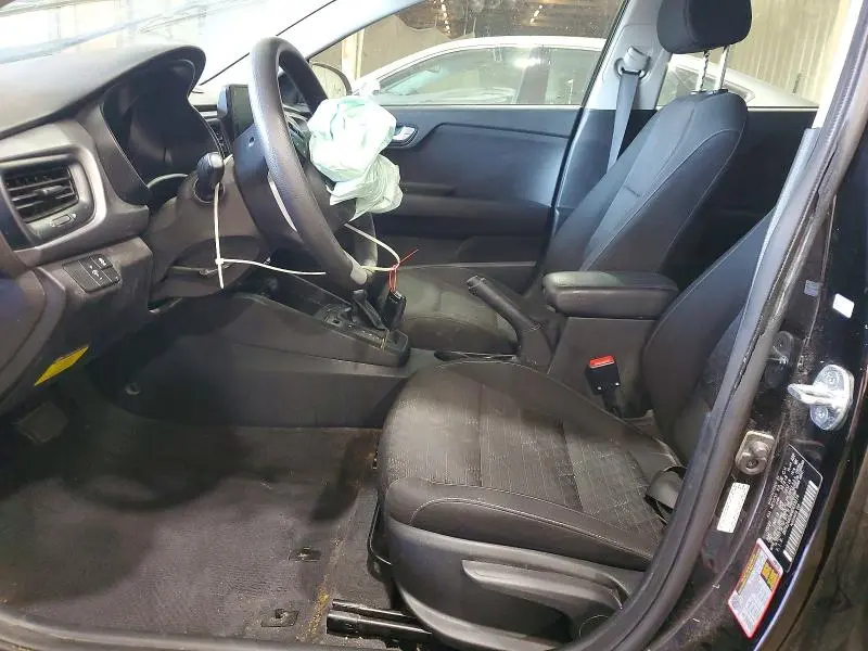 2022 KIA RIO S  