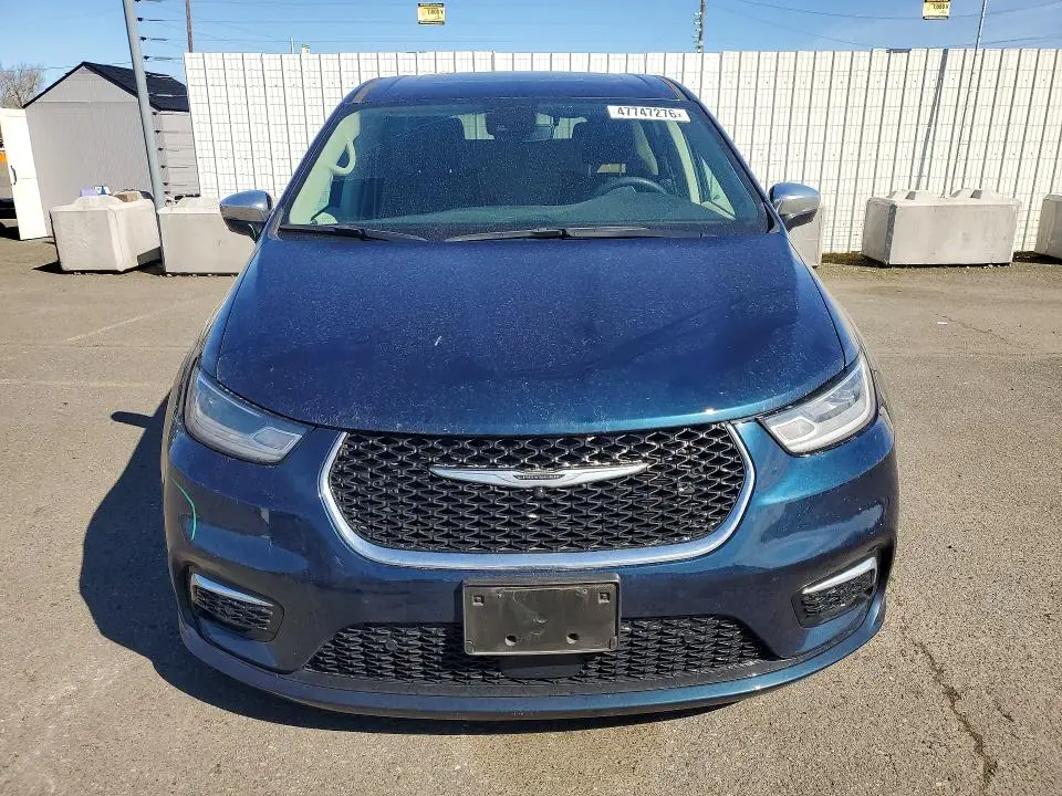 2023 CHRYSLER PACIFICA HYBRID LIMITED  