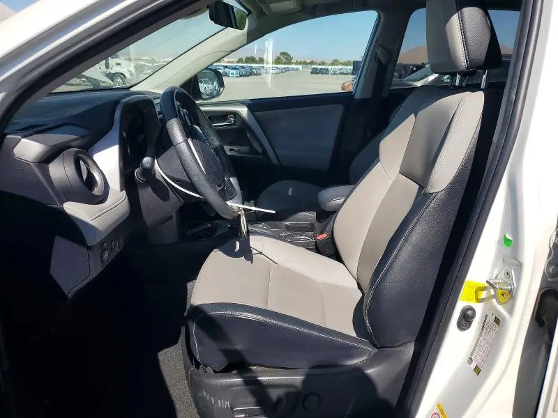 2017 TOYOTA RAV4 PLATINUM  