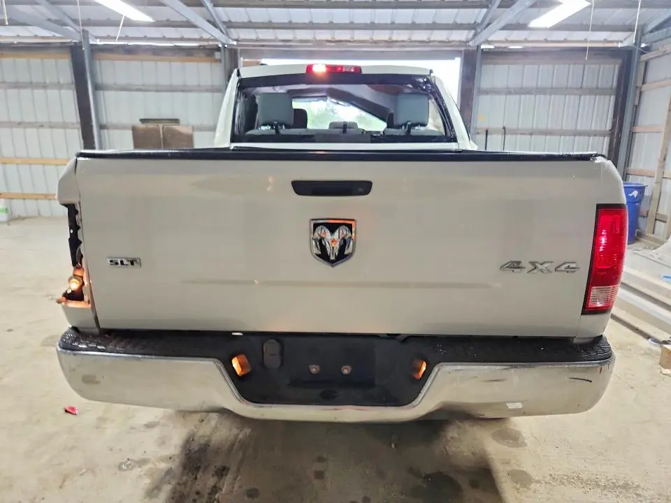2018 RAM 1500 SLT  