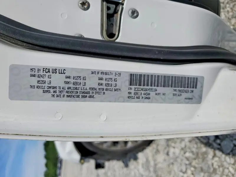 2019 CHRYSLER 300 LIMITED  