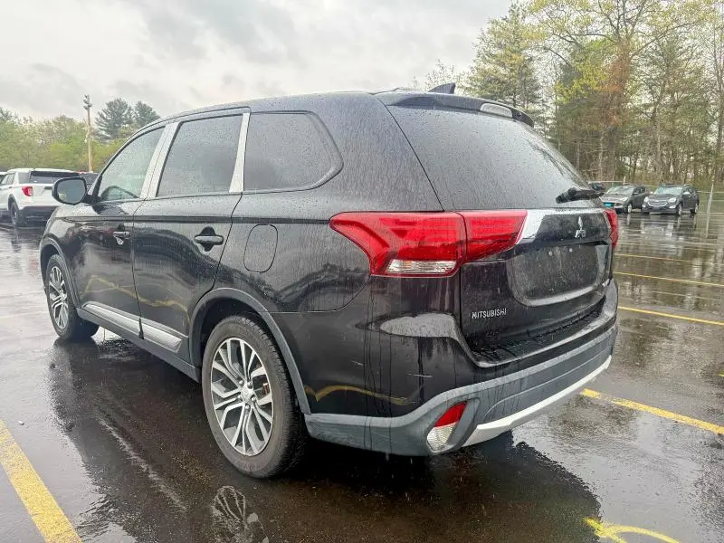 2018 MITSUBISHI OUTLANDER ES  
