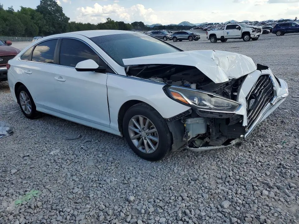 2018 HYUNDAI SONATA SE  