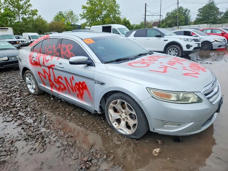 2011 FORD TAURUS SHO  