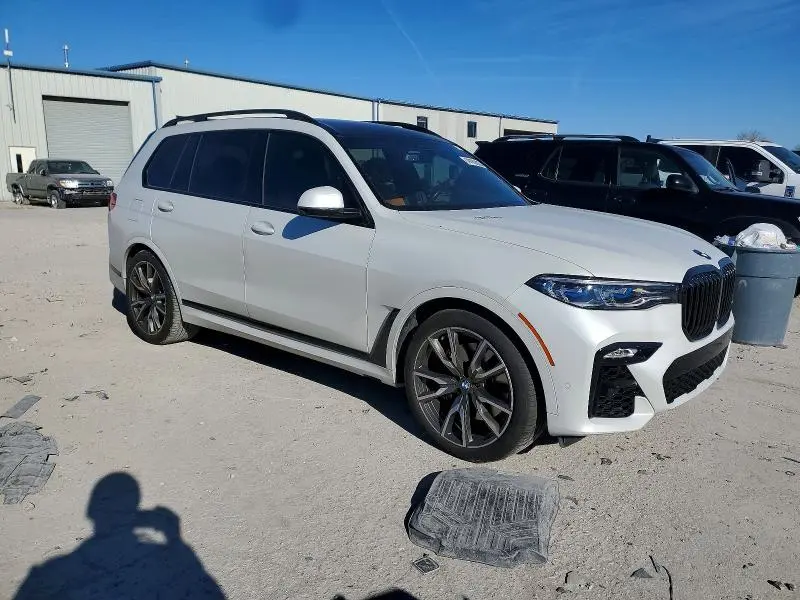 2022 BMW X7 M50I  
