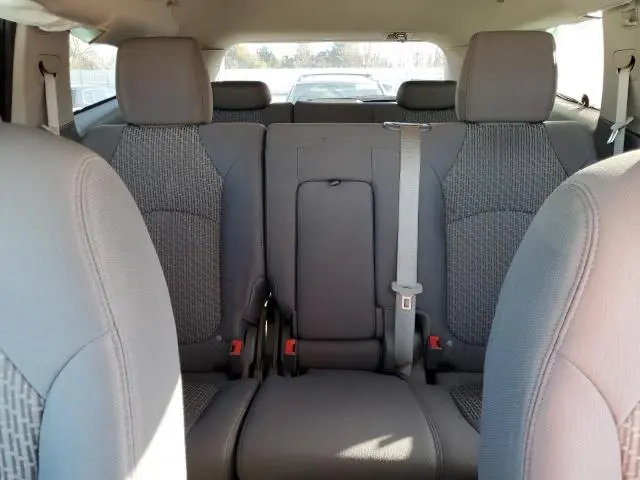2012 CHEVROLET TRAVERSE LS  