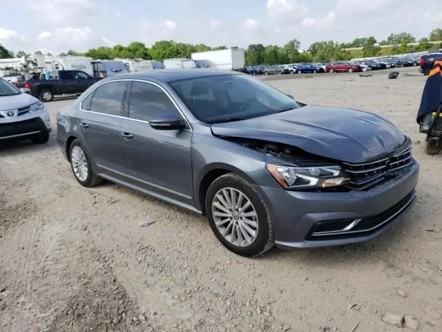 2017 VOLKSWAGEN PASSAT SE  