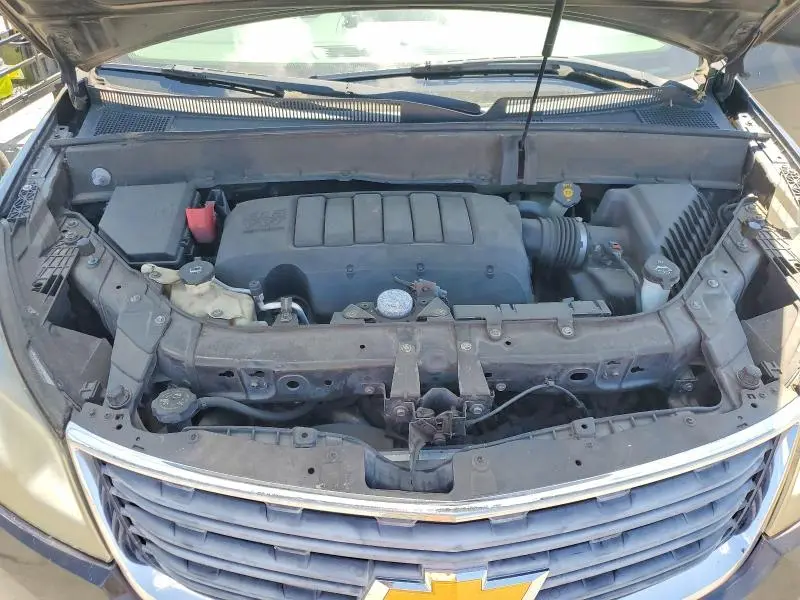 2014 CHEVROLET TRAVERSE LS  