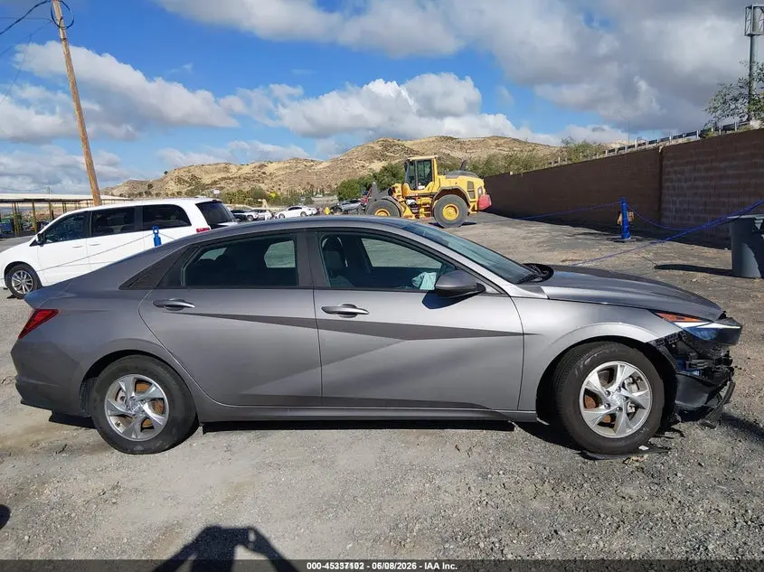 2023 HYUNDAI ELANTRA SE