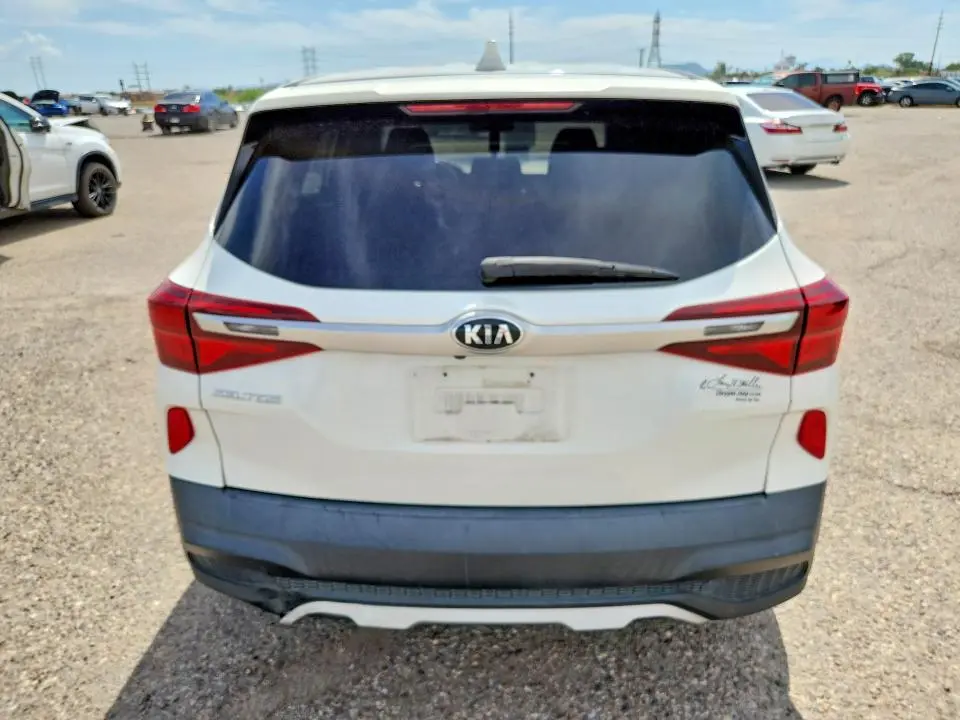 2021 KIA SELTOS LX  