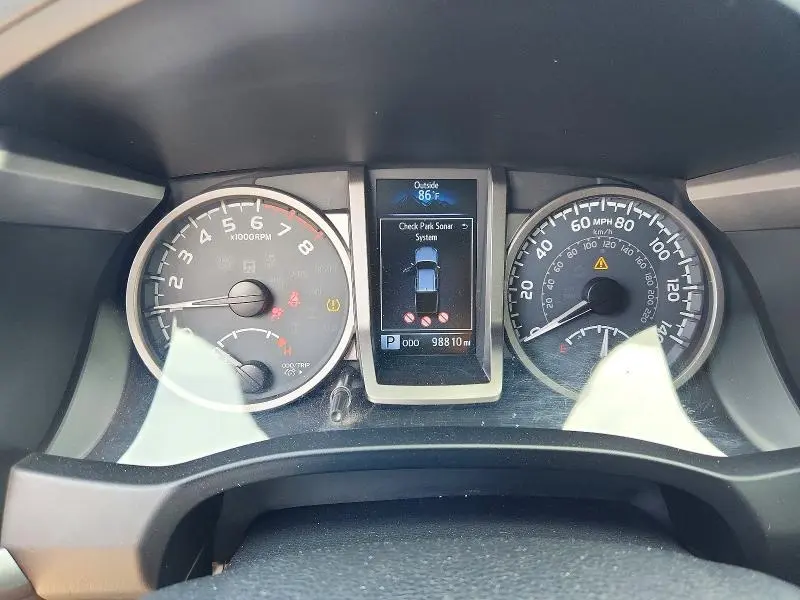 2017 TOYOTA TACOMA LIMITED  