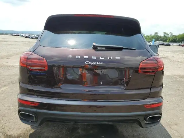 2016 PORSCHE CAYENNE   