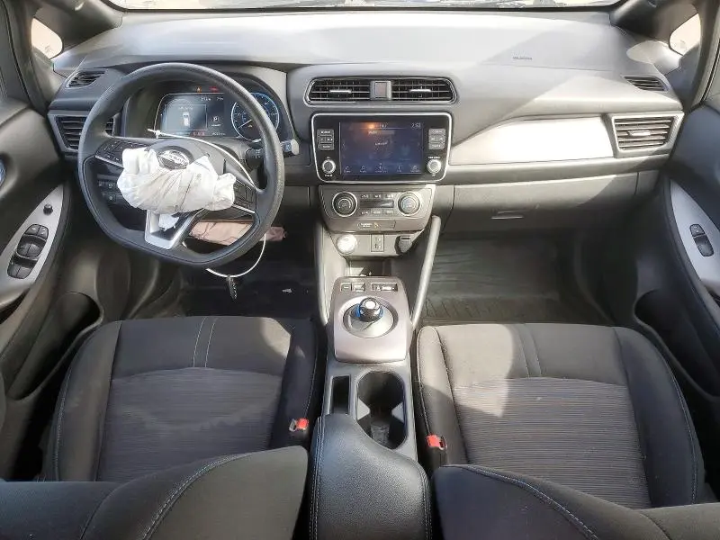 2022 NISSAN LEAF S  