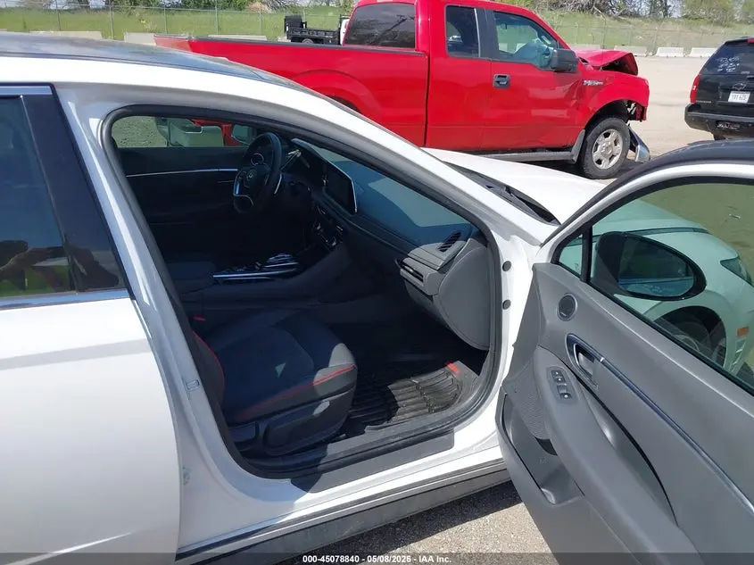 2022 HYUNDAI SONATA SEL PLUS