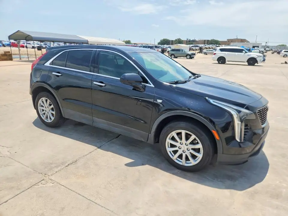 2019 CADILLAC XT4 LUXURY  