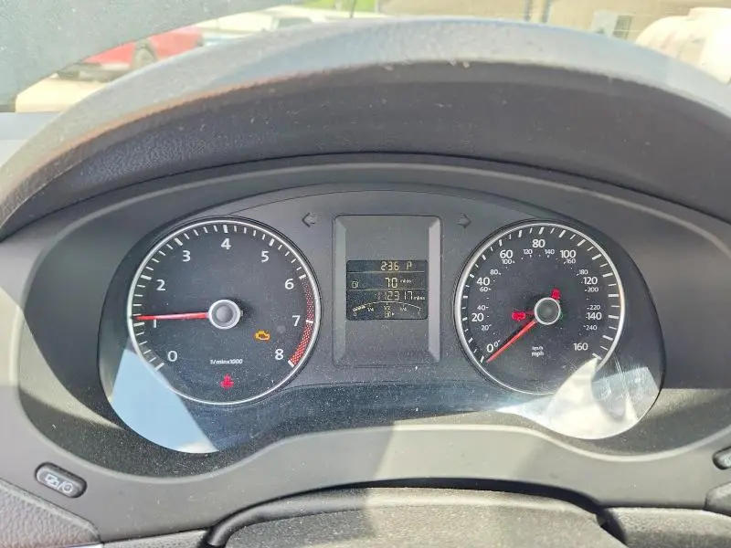 2014 VOLKSWAGEN JETTA SE  