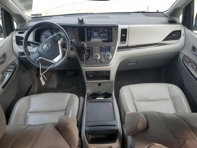 2015 TOYOTA SIENNA XLE  