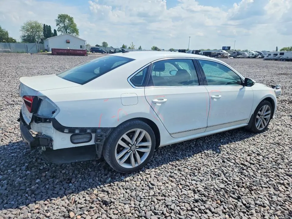 2017 VOLKSWAGEN PASSAT SEL PREMIUM  