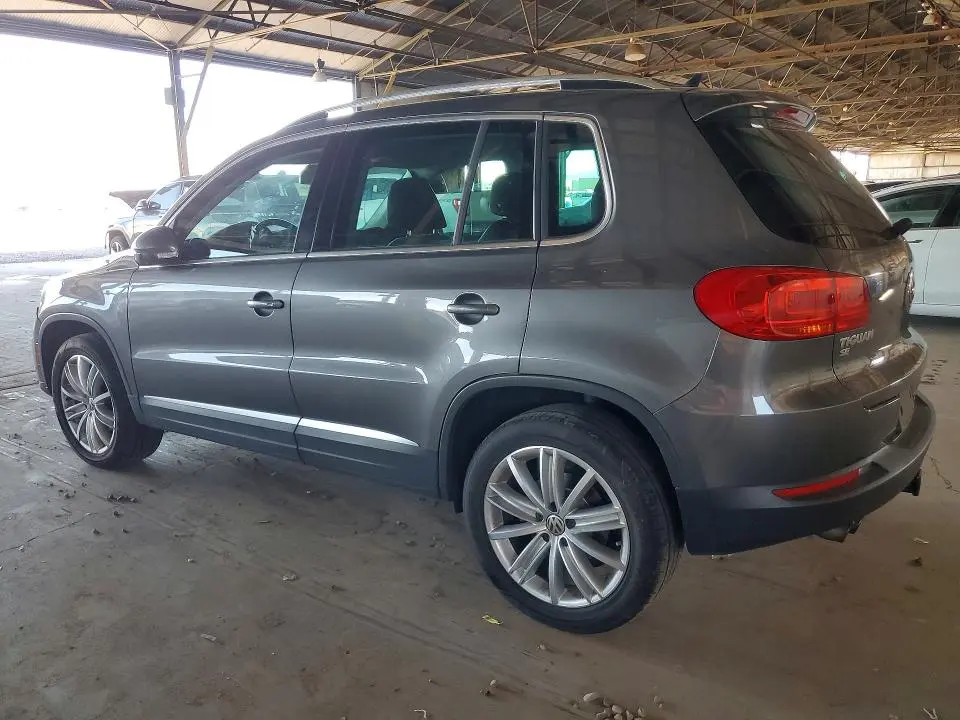 2016 VOLKSWAGEN TIGUAN S  