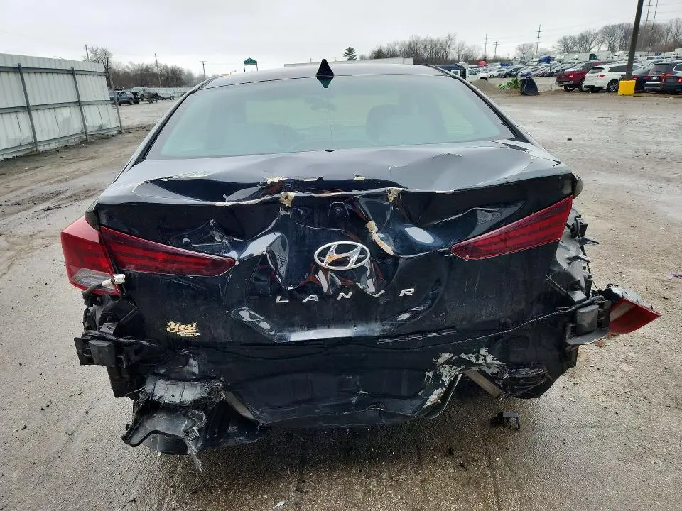 2020 HYUNDAI ELANTRA SEL  