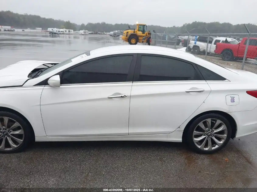 2011 HYUNDAI SONATA SE