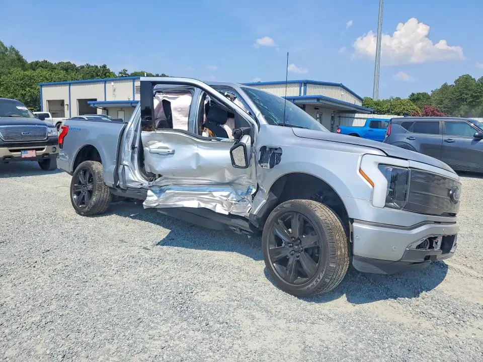 2023 FORD F150 LIGHTNING PRO  