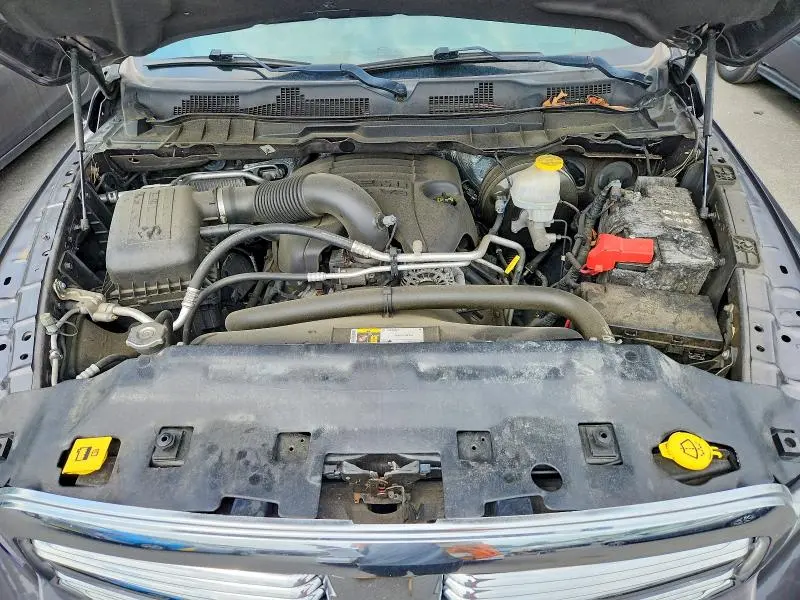 2018 RAM 1500 SLT  