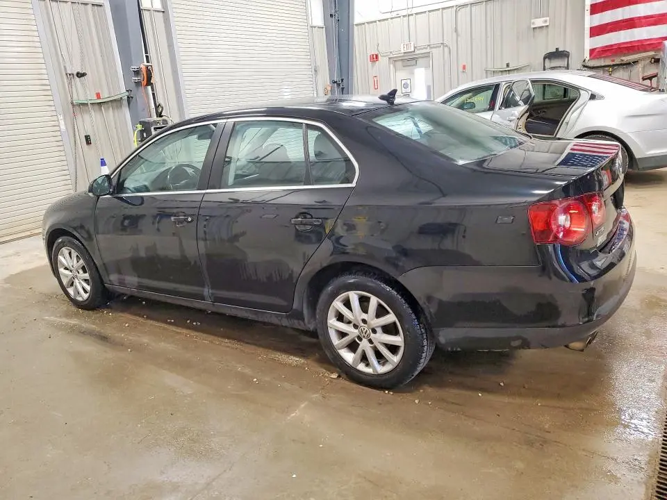 2010 VOLKSWAGEN JETTA SE  