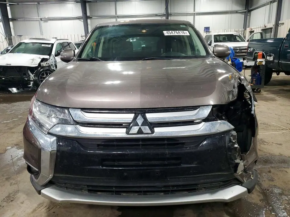 2017 MITSUBISHI OUTLANDER SE  