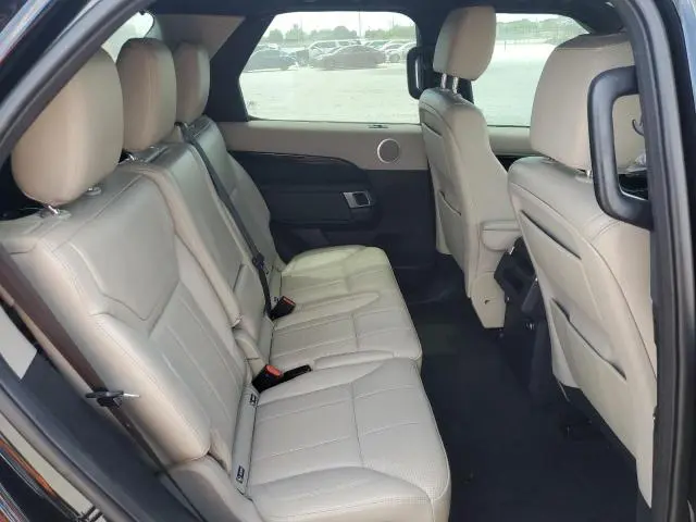 2017 LAND ROVER DISCOVERY SE  