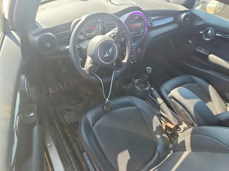 2016 MINI COOPER   