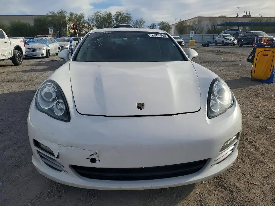 2011 PORSCHE PANAMERA 2  