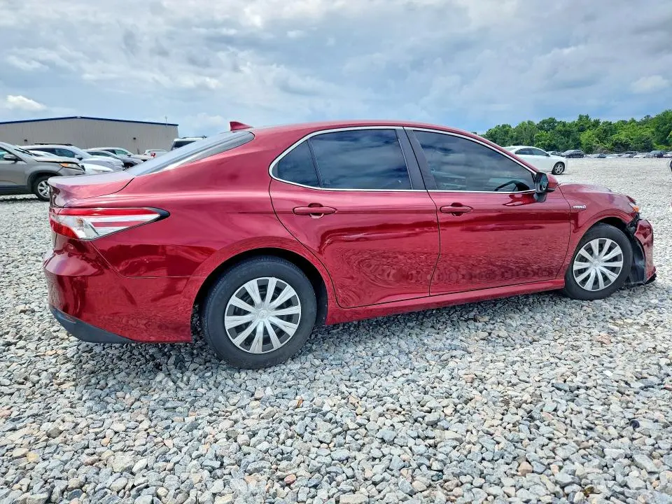 2019 TOYOTA CAMRY LE  