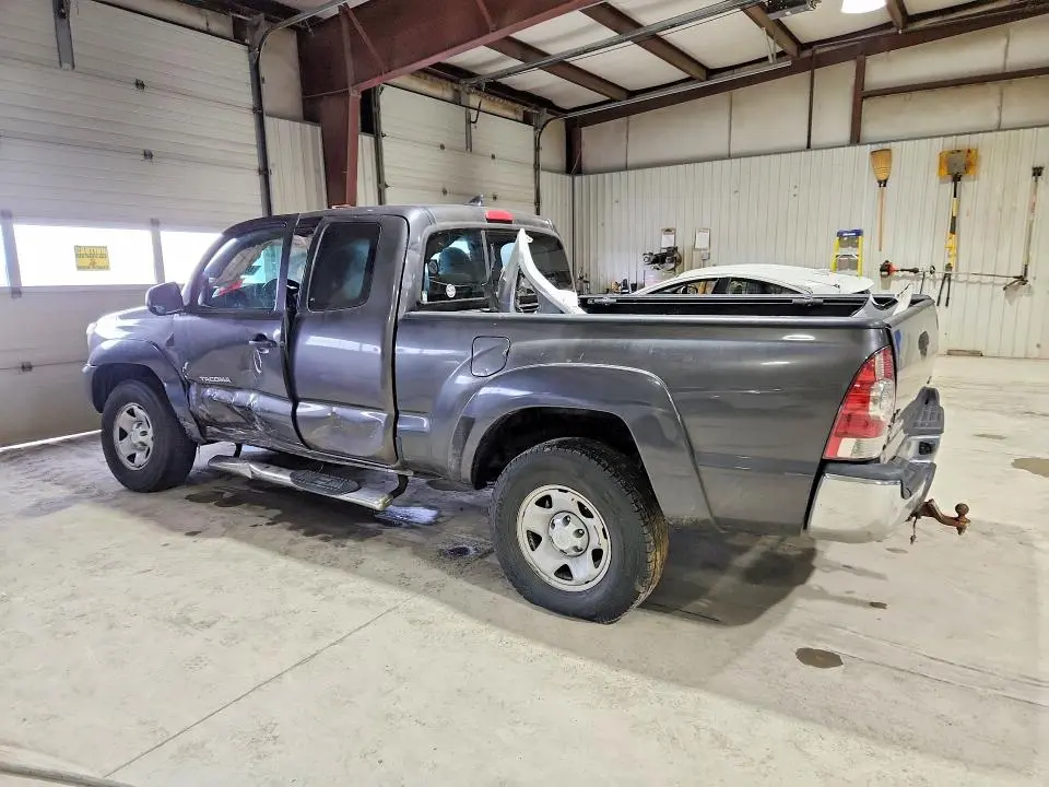 2015 TOYOTA TACOMA BASE  