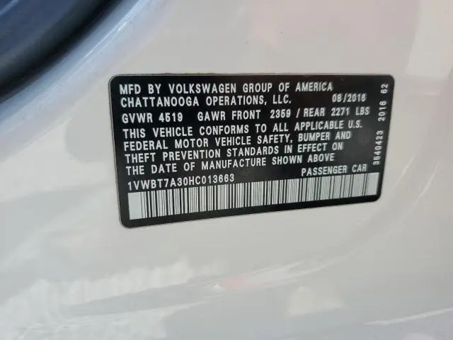 2017 VOLKSWAGEN PASSAT SE  
