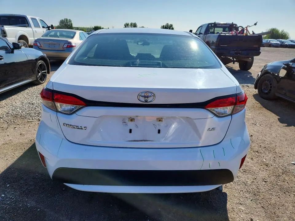 2022 TOYOTA COROLLA LE  