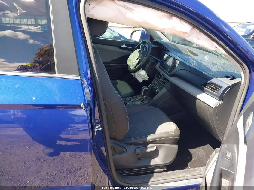2022 VOLKSWAGEN TAOS 1.5T SE