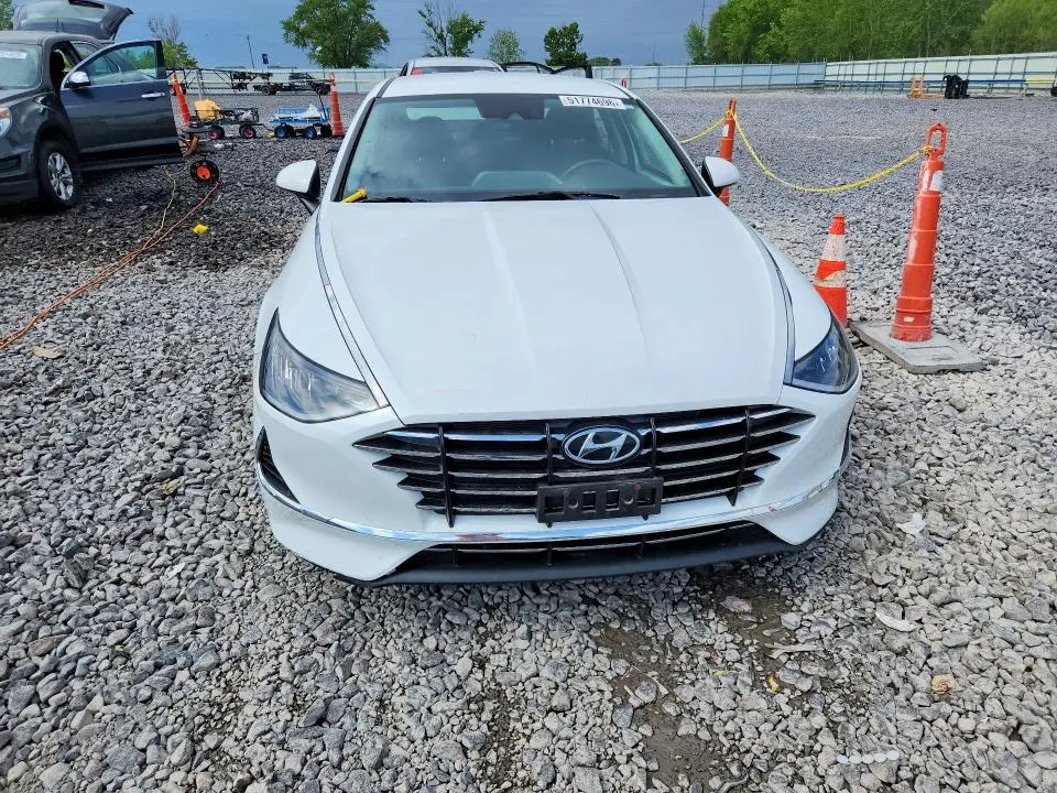 2020 HYUNDAI SONATA SE  