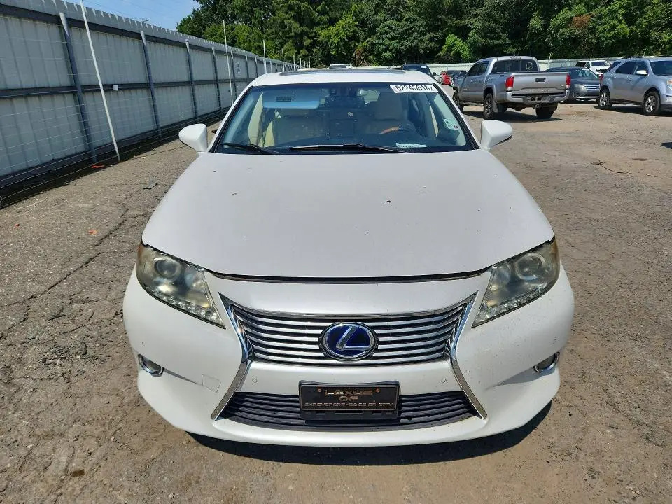 2013 LEXUS ES 300H  