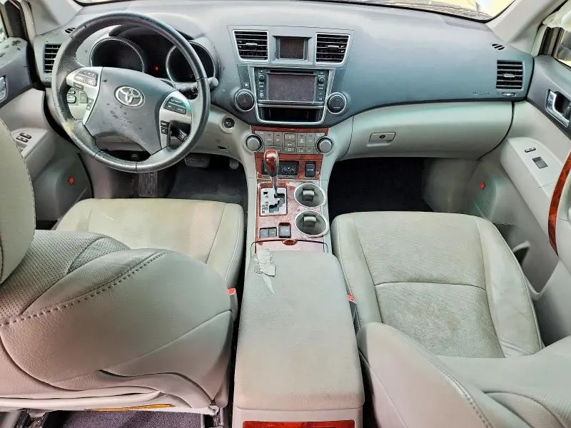 2013 TOYOTA HIGHLANDER LIMITED  