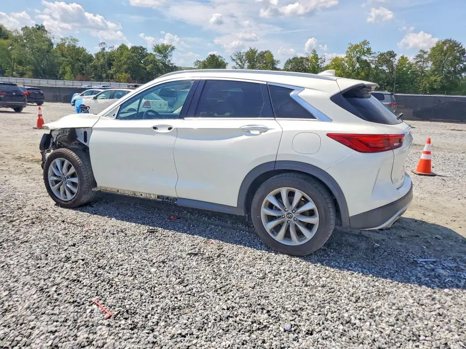 2019 INFINITI QX50 LUXE  