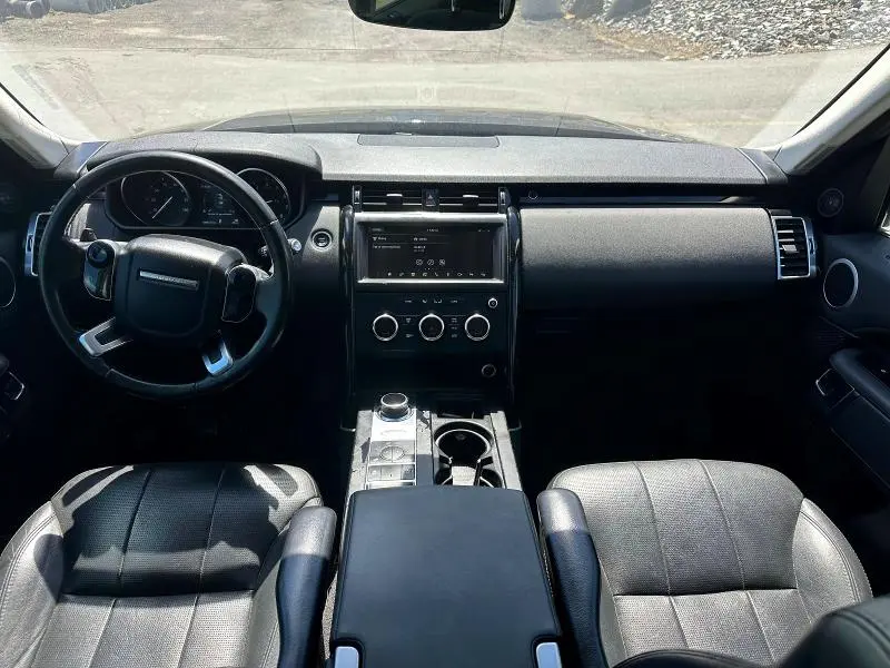 2020 LAND ROVER DISCOVERY SE  