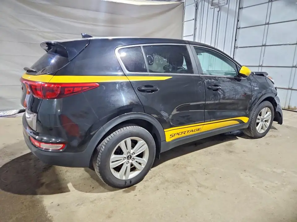 2017 KIA SPORTAGE LX  
