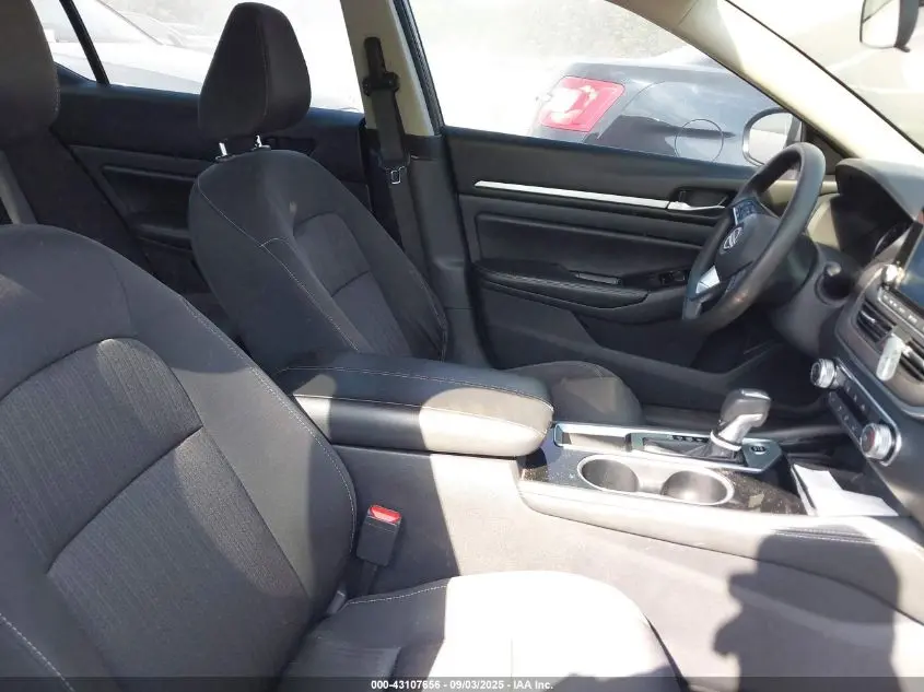 2023 NISSAN ALTIMA SV FWD