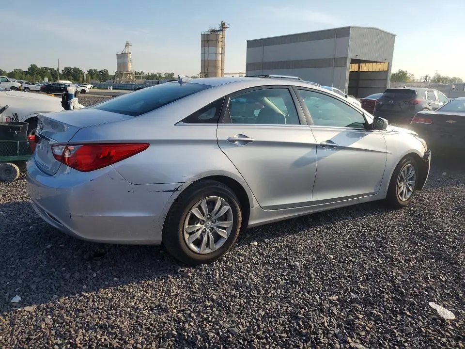 2012 HYUNDAI SONATA GLS  
